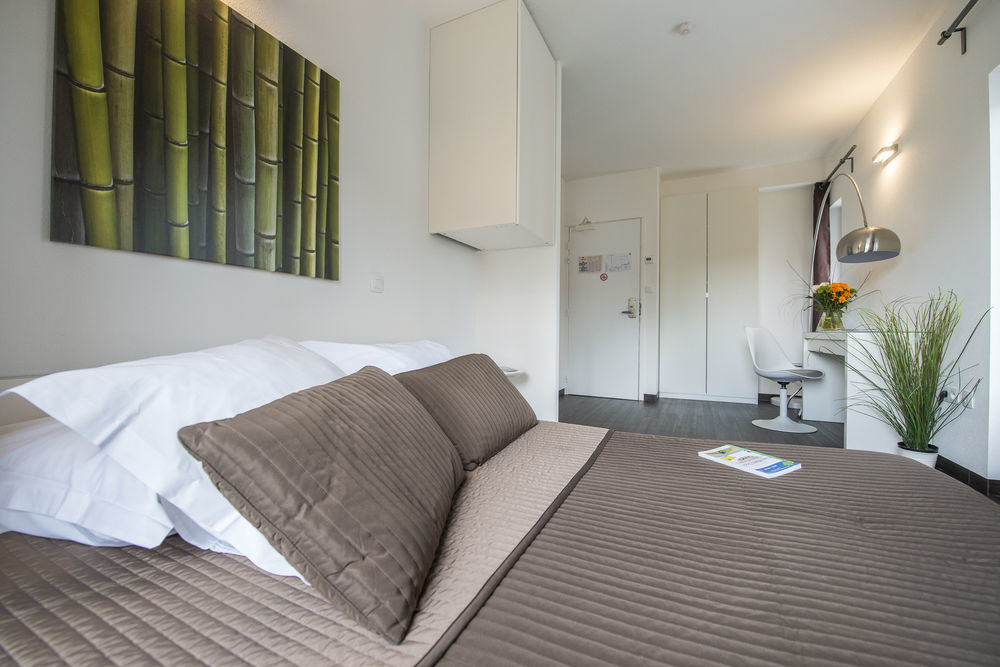 Les Capucines Bed & Breakfast Abbeville Bagian luar foto