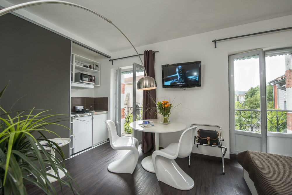 Les Capucines Bed & Breakfast Abbeville Bagian luar foto